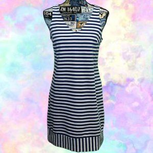 EUC Old Navy small blue white stripped dress